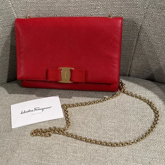 Salvatore Ferragamo Red Vera Bow Gold Chain Crossbody - Picture 2 of 10